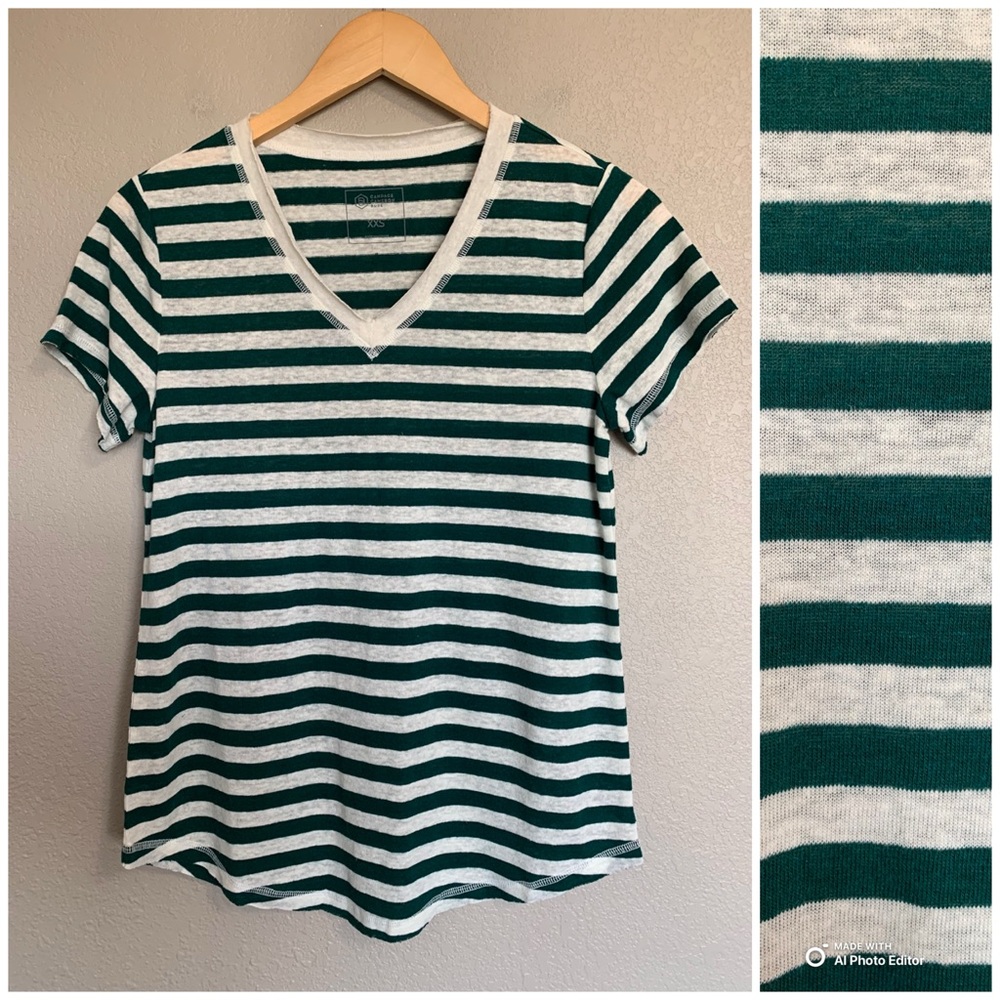 Candace Cameron Bure Linen Blend T-Shirt Size XXS Short Sleeve Green Stripe NWOT